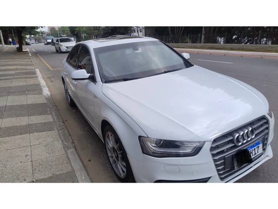 AUDI A4 1.8 TFSI AMBIENTE GASOLINA 4P MULTITRONIC AUDI A4 1.8 TFSI AMBIENTE GASOLINA 4P MULTITRONIC